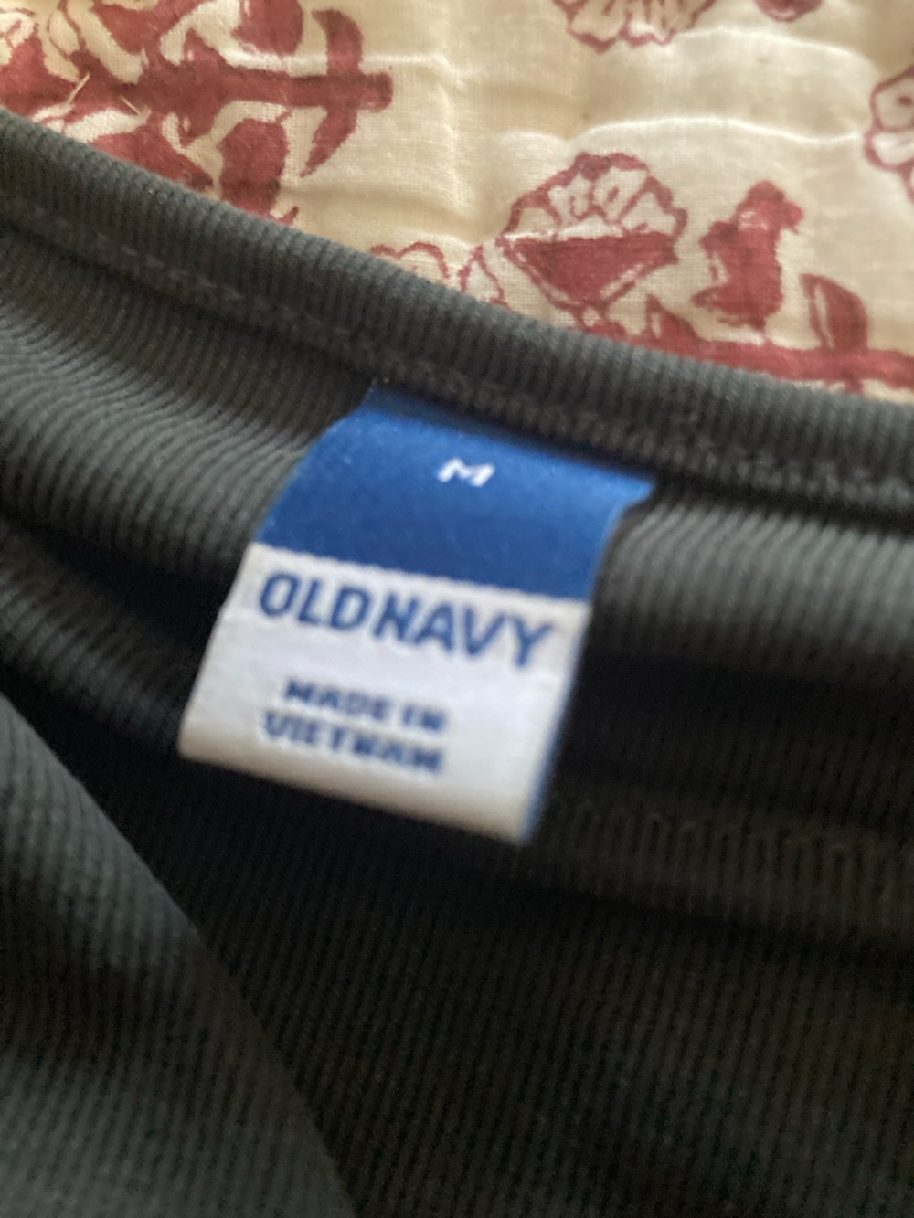 Old Navy strappy tank set of 2 - Picture 3 of 3